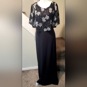 Connected Embroidered Overlay Gown Dress Size 6